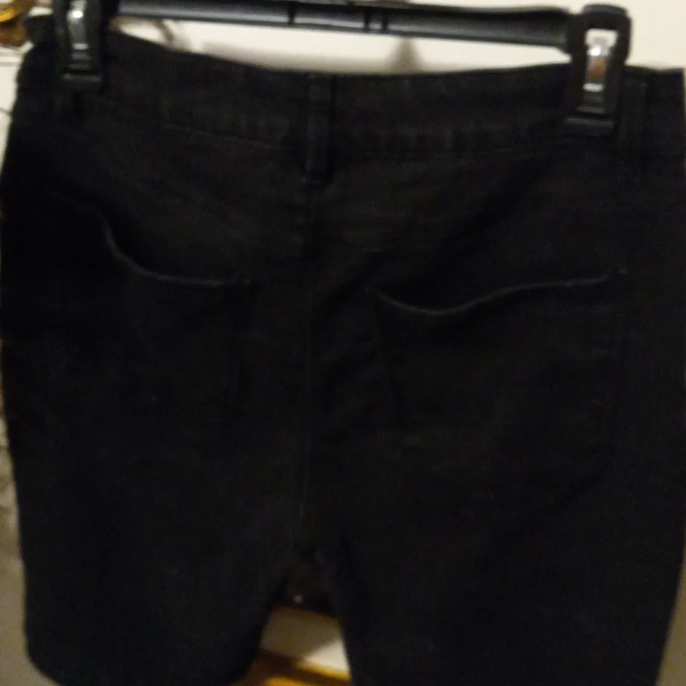 Shorts - Picture 4 of 4